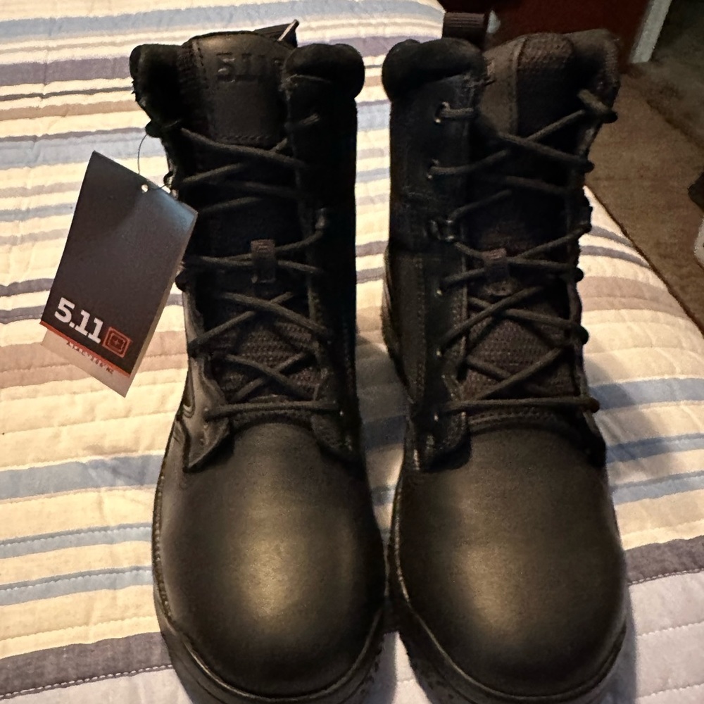 Tactical boots